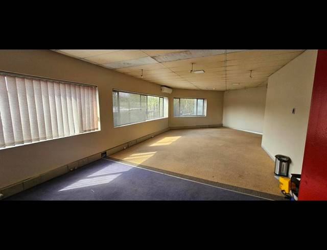 BUSINESS PROPERTY TO RENT IN HALFWAY HOUSE